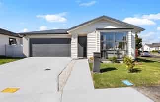 11 Soaring Bird Drive, Takanini