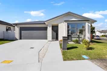 11 Soaring Bird Drive, Takanini