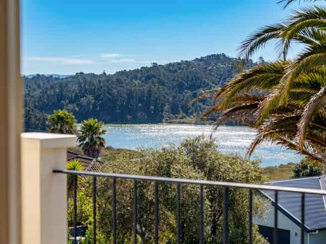 6  Rangi Avenue, Albany
