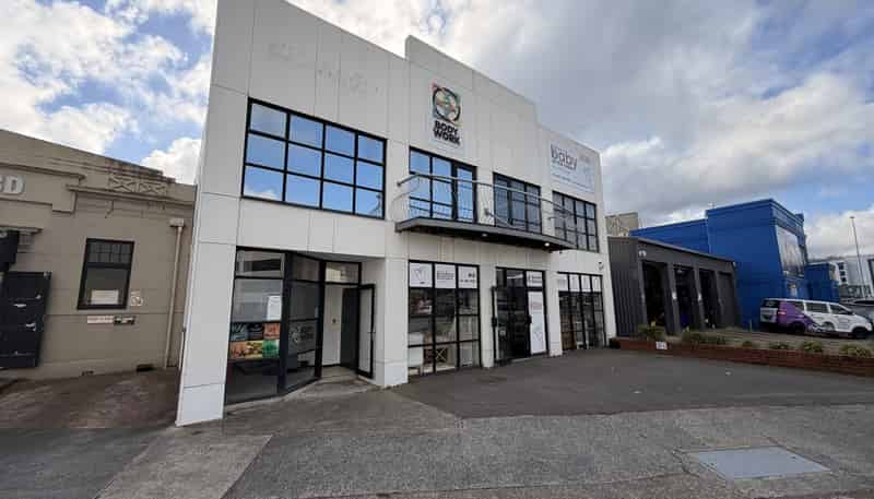 4 Market Grove, Hutt Central