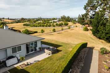12 Shirtcliff Lane, Redwood Valley