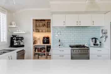 12 Shirtcliff Lane, Redwood Valley