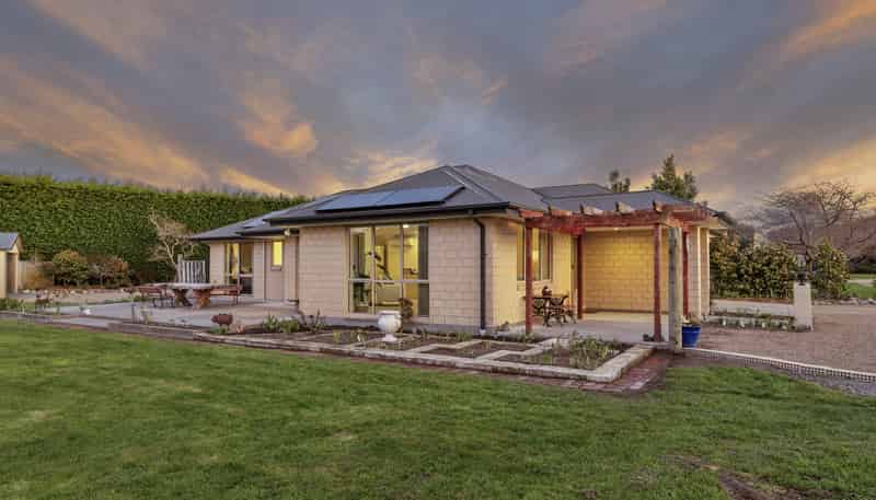469 Ridge Road, Motukarara