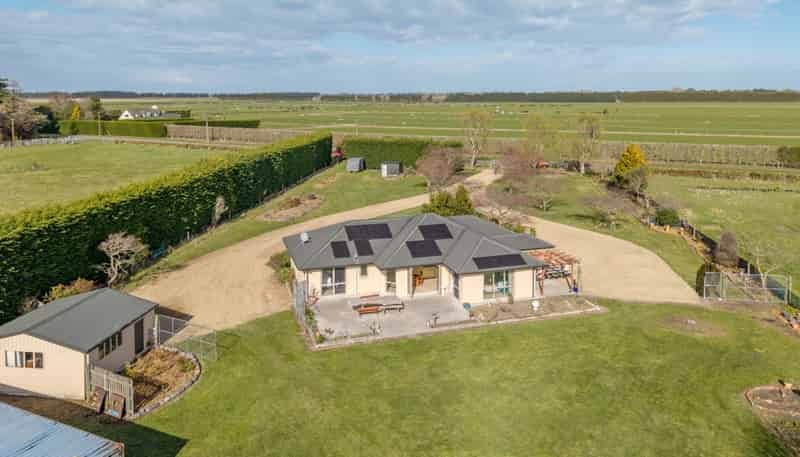469 Ridge Road, Motukarara