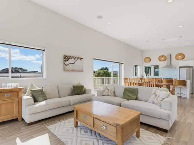 12 Devon Street, Mangawhai Heads