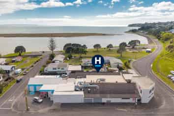 Outstanding investment | Large commercial building