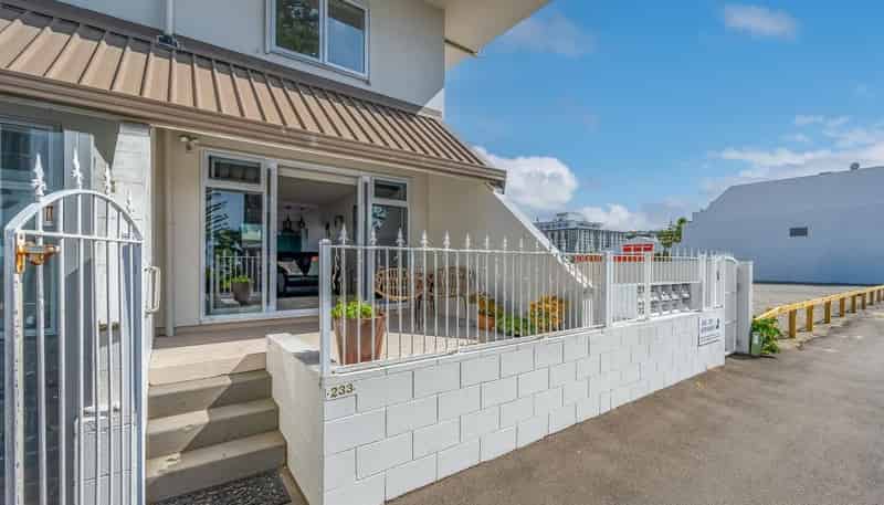 233 Marine Parade, Napier South