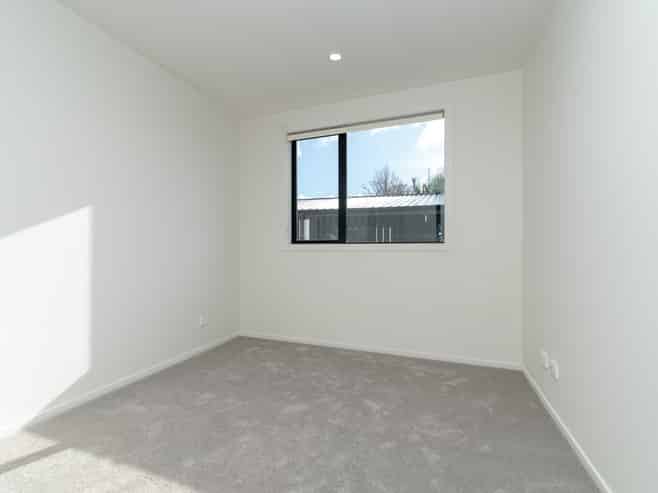 2/56 Salisbury Road, Birkdale