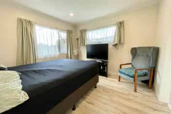 1/2 Silverstone Place, Henderson