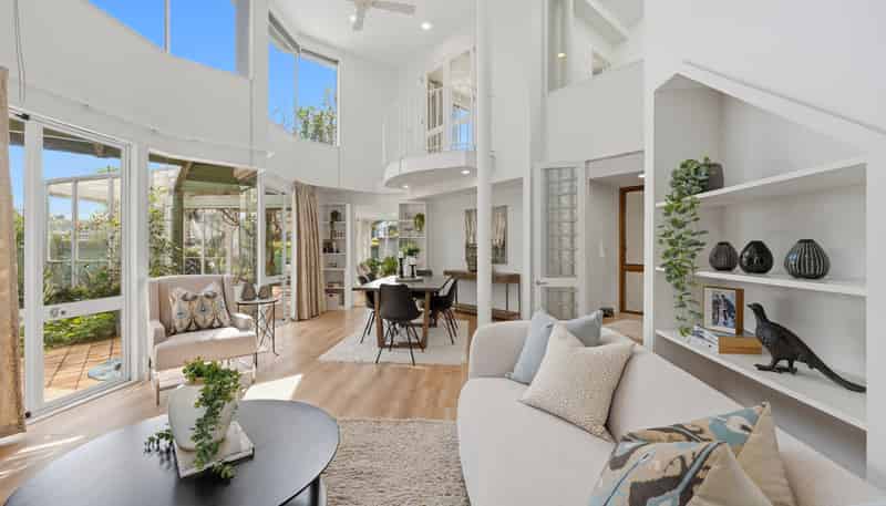 2/7 Otakau Road, Milford