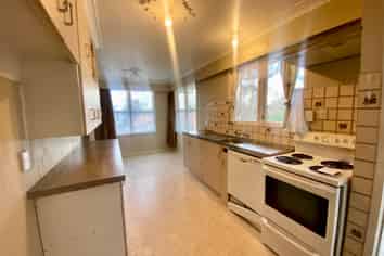 254 Sunset Road, Sunnybrook