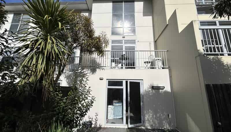 11/54 Champion Street , Edgeware
