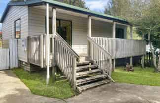 22A Newland Grove, Henderson