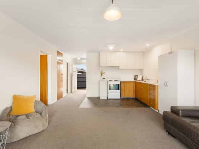 2/27a Bantry Street, Alexandra