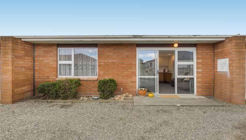 2/27a Bantry Street, Alexandra