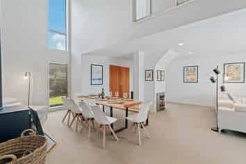 1 Koru Way, Wanaka