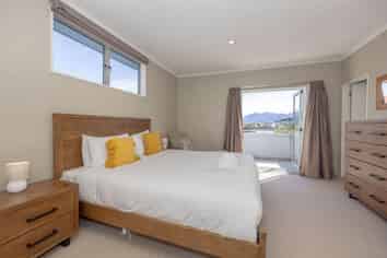 1 Koru Way, Wanaka
