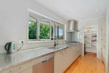 1 Koru Way, Wanaka