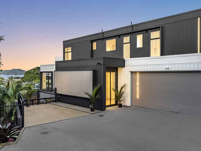 3A Eastcliffe Road, Castor Bay