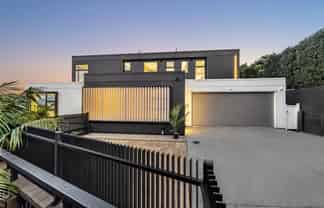 3A Eastcliffe Road, Castor Bay