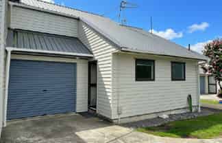 9E Robins Road, Judea