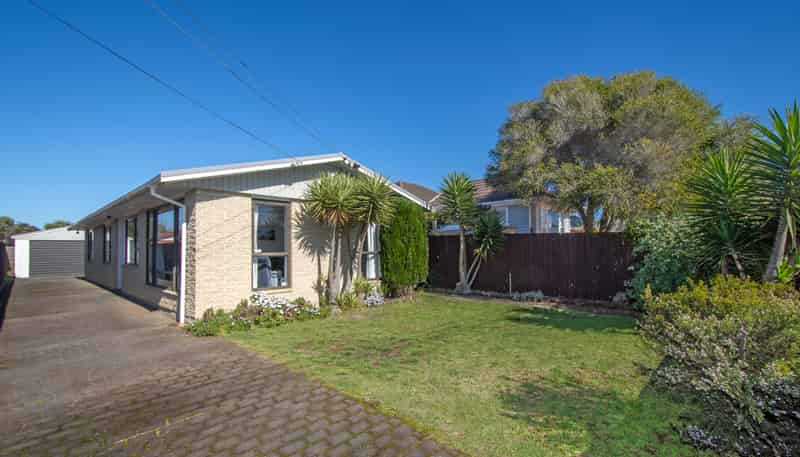 25 Beach Road, North New Brighton