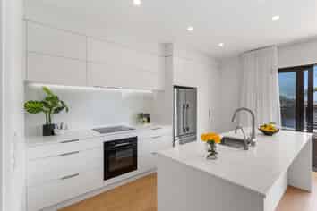 11 Winsomere Crescent, Westmere