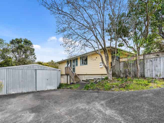 37 Holmes Drive, Massey