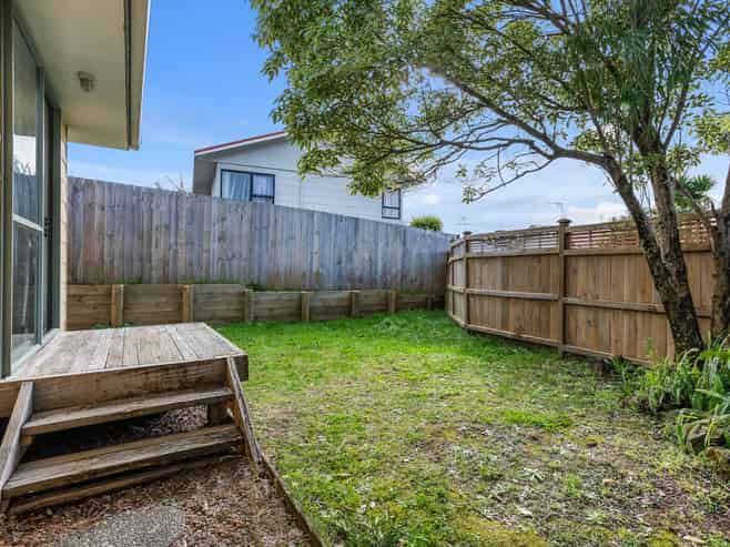 37 Holmes Drive, Massey