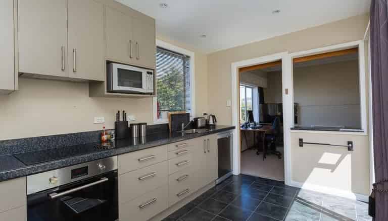 35 Beta Street, Belleknowes