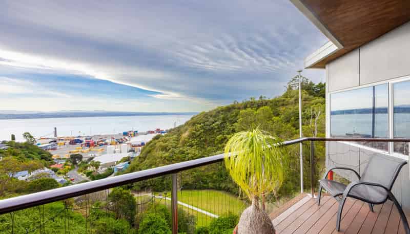 4B Seapoint Road, Bluff Hill