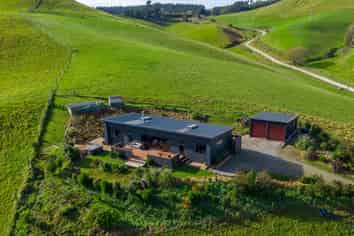 47 Taiko Hall Road, Levels Valley