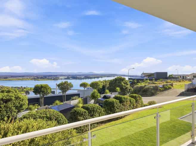60 Glenstrae Road, Redcliffs