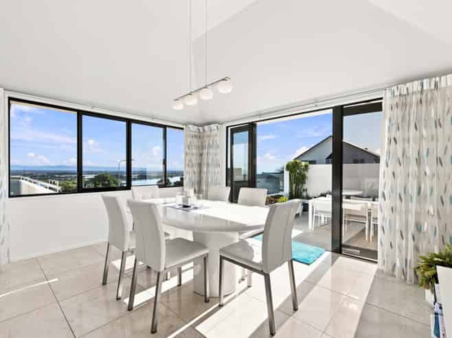 60 Glenstrae Road, Redcliffs