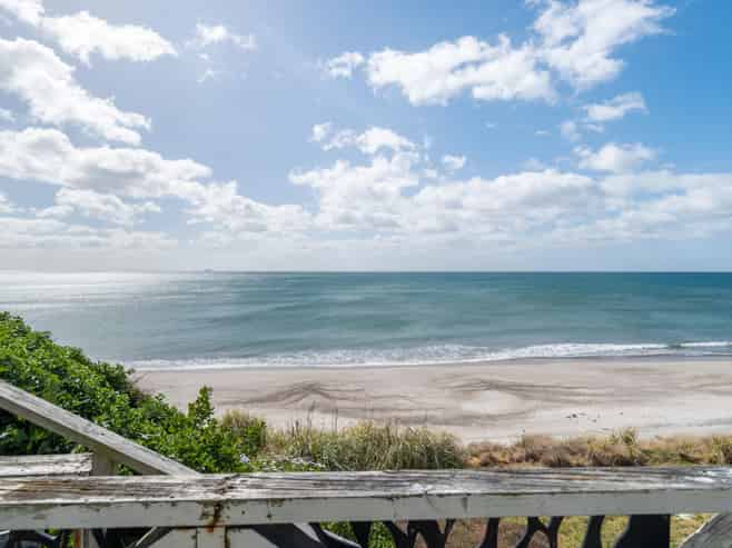 331 Pukehina Parade, Pukehina