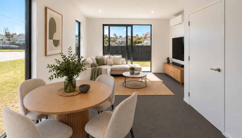 1/38 Chelsea Street, Linwood