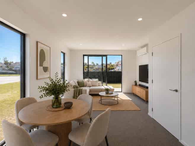 1/38 Chelsea Street, Linwood