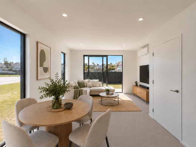 1/38 Chelsea Street, Linwood