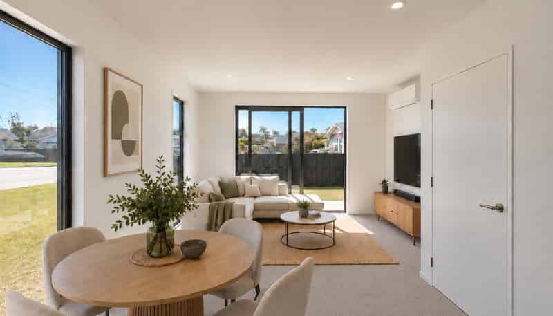 1/38 Chelsea Street, Linwood