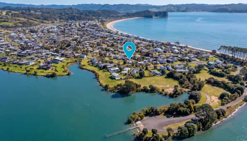 64 Oyster Drive, Cooks Beach