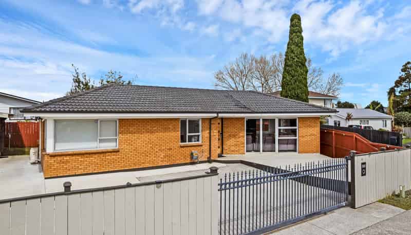 52 Henwood Road, Mangere East