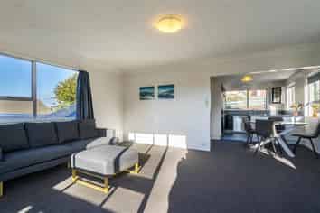 74 Centennial Ave, Helensburgh