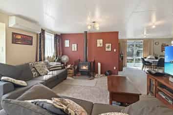 67 Sherwill Street East, Feilding