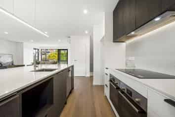 65 Riukiuta Avenue, Three Kings