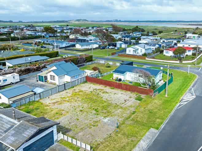 5 Queen Street, Foxton Beach