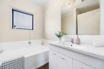 B/48 Molyneux Avenue, Cromwell