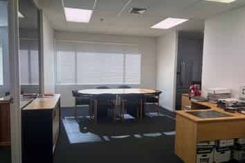 Immaculate Ground Floor 120 sqm Office