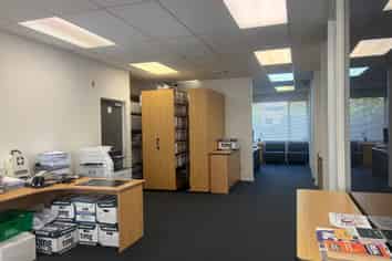 Immaculate Ground Floor 120 sqm Office