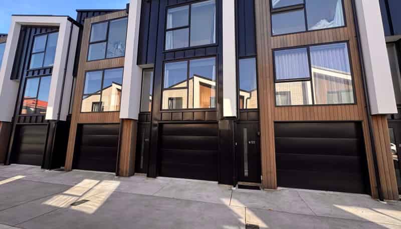 5/333 Lincoln Road, Addington