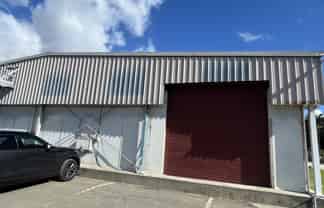 Versatile warehouse in Te Horo